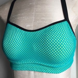 Victoria's Secret VSX Sport Bra 34C